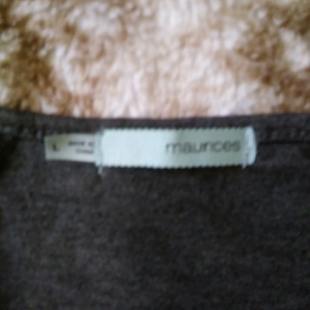 Maurices Ruffle V-Neck - Picture 3 of 3